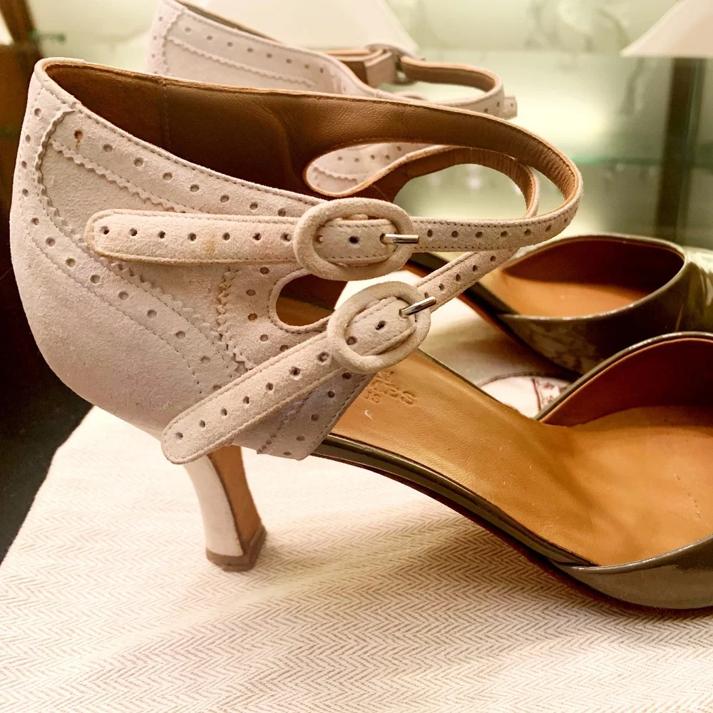 Hermes Classic Bicolour suede & leather broguing heeled pumps EU 39 - Picture 3 of 8